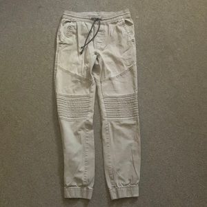 size: 28-30 they have been used a lot for school.